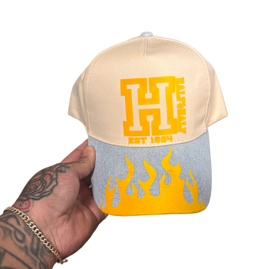 SIGNATURE SNAPBACK HAT